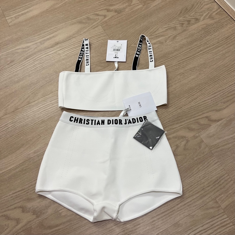 Dior set of 2 BRALETTE with BRIEFS
White Stretch Viscose sizes S/M